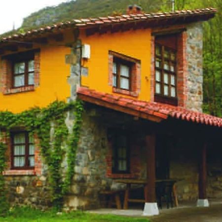 La Rotella, Calma Al Lado De Onís Extérieur photo