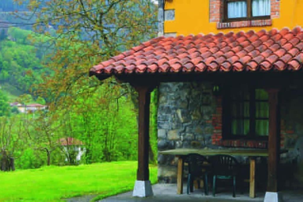 La Rotella, Calma Al Lado De Onís Extérieur photo